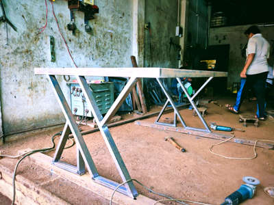 dining table
#fabricatedstaircase #FABRICATION&WELDING #DiningTable #antique #Architect #architecturedesigns #InteriorDesigner #CivilEngineer #engineering  #SteelWindows
