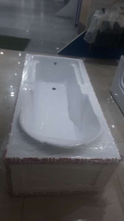 *jacuzzi Bath*
bath thub acrylic
🛀 
all size5×2.5, 5.5×2.5  6×4