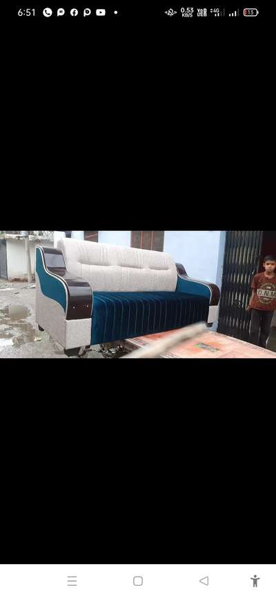*sofa *
new modarn sofa...5yr warrenty...40dencity foam...