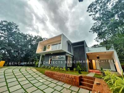 #cube #ContemporaryHouse #ContemporaryDesigns #contemporary #contemporaryhomes #contemporaryhome #Architect #architecturedesigns #Architectural&Interior #Architectural&nterior #best_architect #architectsinkerala #architectsinkannur #architectsincalicut #calicutdesigners #kannurinterior #kannur_logam #benchmarkarchitectskerala #keralahomedesignz #keralahomestyle