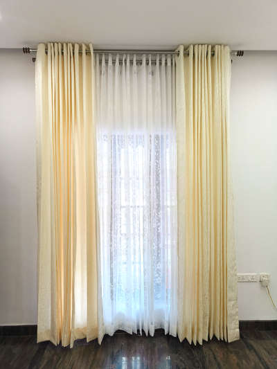 ലിവിംഗ് റൂം കർട്ടൻ വർക്ക്

 #LivingroomDesigns  #LivingRoomSofa #curtaindesign #InteriorDesigner #curtainskochi #CurtainMotors #curtainworkskochi