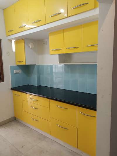 STAINLESS STEEL AND GI MODULAR KITCHEN