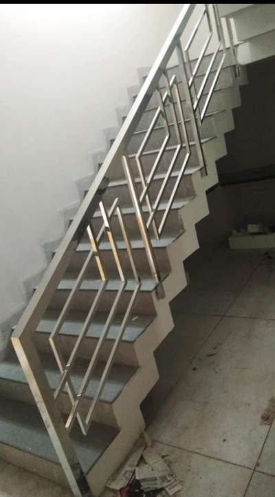 stair square work of steel tube
#StaircaseDecors #StaircaseIdeas 
#Palakkad