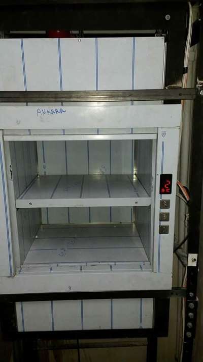 Dumbwaiter lift