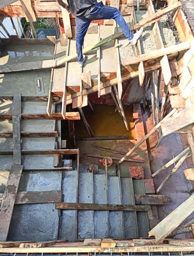 stairs
 .
#valanchery #kuttippuram_vibes #tirur #ponnani #keralahomes #construction #malappuram #Structure
#kuttippuram_vibes #koppam #puthanathani #kottakkal #construction #malappuram #changuvetty #edappaltown  #thazhepalam #kuttippuram❤️ #moodal #tirur #alathur