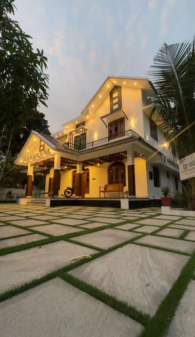 #HouseConstruction  #constructionsite  #homedesigne  #HouseDesigns  #karunagappally  #all_kerala  #contomporory  #semi_contemporary_home_design