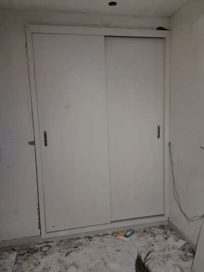 sliding wardrobe