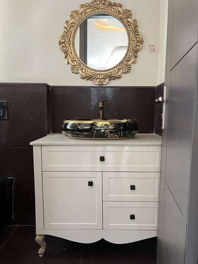 Vanity Almari doors
