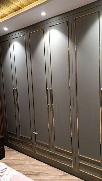 Laminate and Golden Inlay