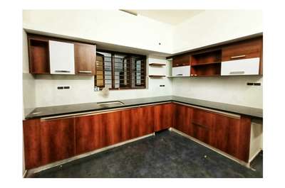 modualr kitchen
wood and white glossy
at kottayam