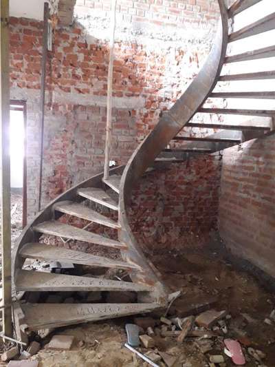 I have a work at my new house, of round shape of stairs.