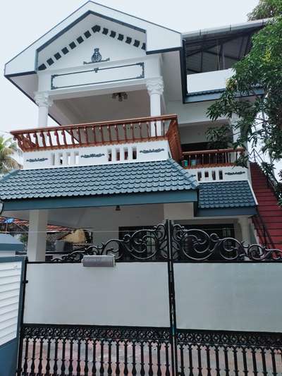 work done at Fort kochi  #Painter  #WallPainting  #TexturePainting  #lowcost  #trustedwork