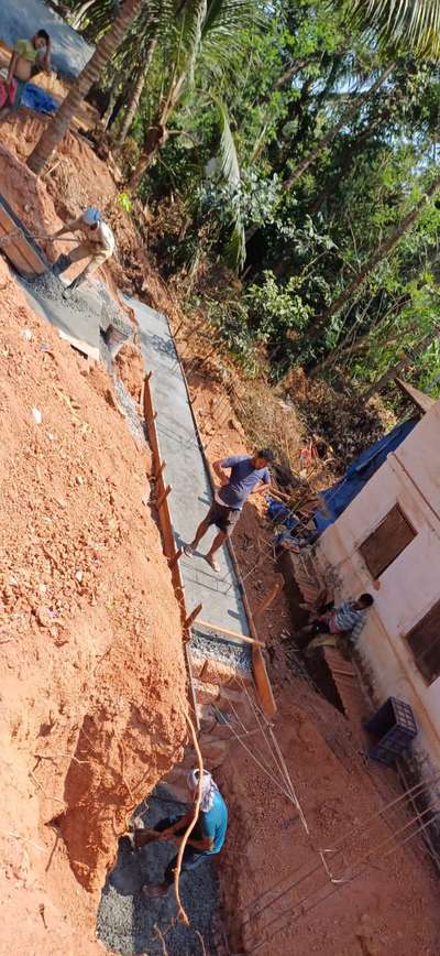 #ONGOINGWORK  #constructionsite  #compoundwall  #Kannur  #exterior_Work  #concrete  #compoundwallbelt  #beltകോൺക്രീറ്റ്  #Belt  #compoundwalldetails  #BestBuildersInKerala  #constructioncompany