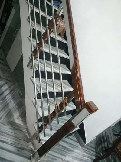 staircase 
wooden master post & middle leg works
8304820487