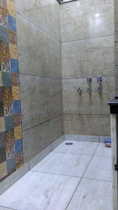 bathroom  #BathroomTIles  #GraniteFloors  #modren