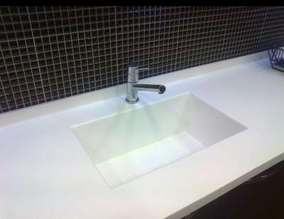 monolithic wash basin
Corian