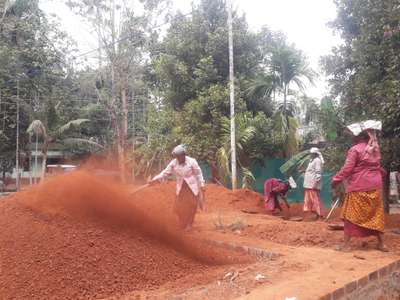 mud processing . making to mud house