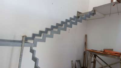 #StaircaseDecors  #GlassHandRailStaircase