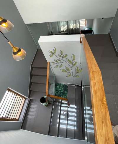 U Stair with Double Landing 
Site

Site : Villa Perumbavoor

#stairdesign #architects #keralahome #stair #InteriorDesigner