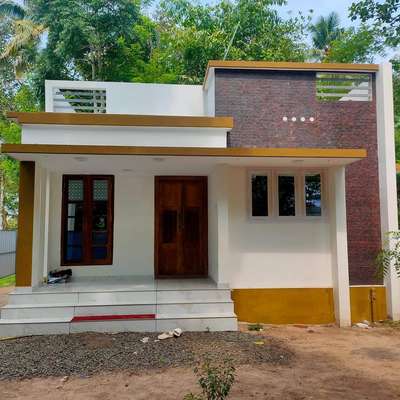 ബജറ്റ് ഹോം !!

#budget #ElevationHome 
#HouseDesigns #SmallHouse #KeralaStyleHouse #limitlesslayout #foryou #formal #creativity_in_everything #SmallHouse #SmallRoom #SmallBalcony #SmallKitchen #samllopenslab #Smallhousekerala #small_homeplans #smallhousedesign