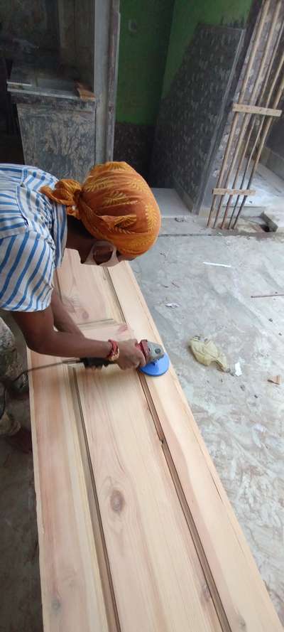 Best Painter wood work Polishing in Delhi  #Painter  #Woodendoor  #wood_polishing