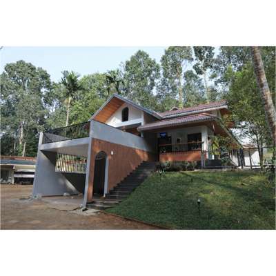 I R E S I D E N C E  F O R  J I N T O  I
Place : Kottayam 
Area : 2785 sq ft
Category : Residential
Style : Tropical
Type : Design
#Completedproject #3BHKHouse #Completed  #residence #residentialproject #keralaresidence #keralaarchitecture #keralastyle #keralahomes #tropical #tropicalstyle #tropicalarchitecture #architecture #architecturevibes #homedesign #designkerala #beautifulhomes #architecturelovers  #architecturedaily