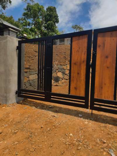 Customised gate  #residenceproject #KeralaStyleHouse #keralaarchitectures #budgethomes  #dreamhomes  #keralabuilders  #gateDesign