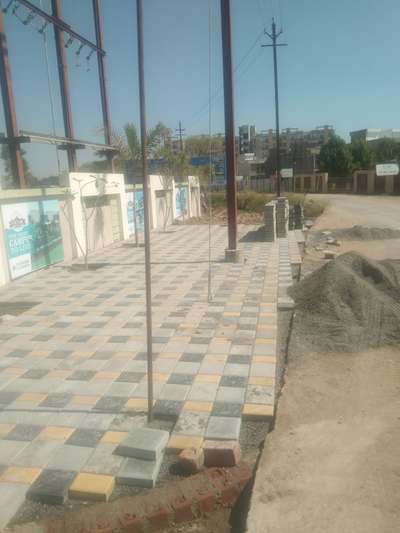 paver block labor rate aur with material  se lagaye jate h,