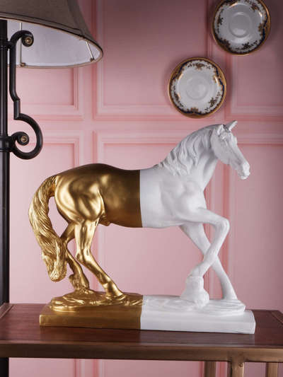 The White Ink Décor Premium Fengshui Horse
#homedecor#interior#horse#fengshui #decorshopping