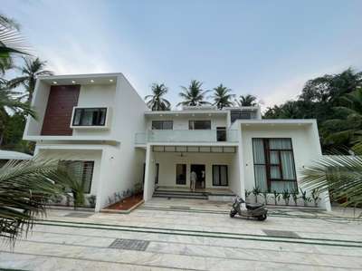Completed project
@Narikkuni
 #KeralaStyleHouse 
 #keralaarchitectures 
 #architecturedesigns 
 #Architectural&Interior 
 #modernarchitect 
 #InteriorDesigner