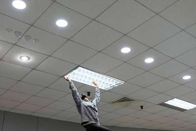 light install