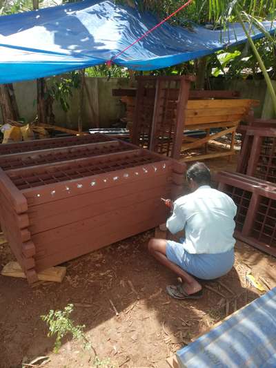 Silicone filling in steel holes, protection for window steel