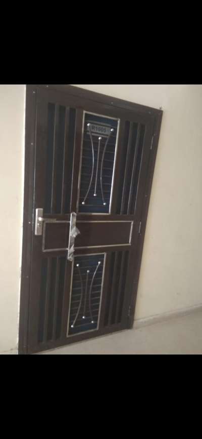 ms Mane DOOR ,Rs,,9000