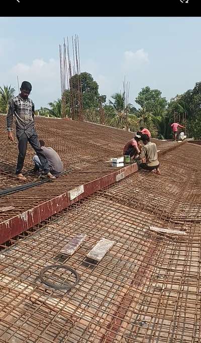 Auditorium balcony slab reinforcement