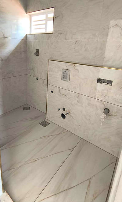 #BathroomDesigns  #BathroomTIles  #FlooringTiles  #GraniteFloors  #MarbleFlooring