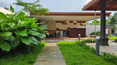 Beautiful Landscape Work 🌿
വീട്ടിന്റെ മുന്നിലെ space മനോഹരമായി design ചെയ്ത landscape.
Grass, plants, pathway എന്നിവ ഉപയോഗിച്ച് simple but elegant look. #Landscape  #KeralaStyleHouse