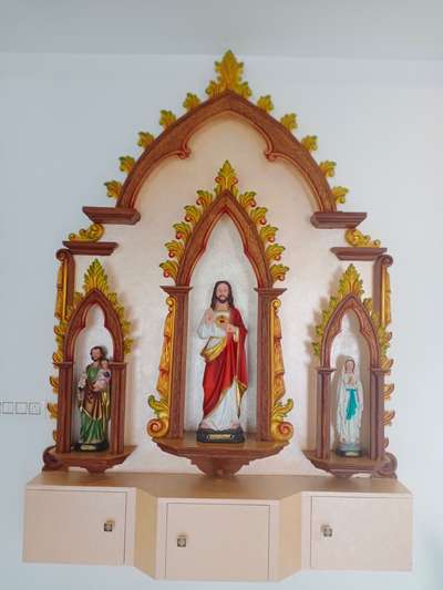 Multiwood material.
with statue26000
without statue 17000