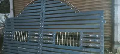 Customized
Steel Gate