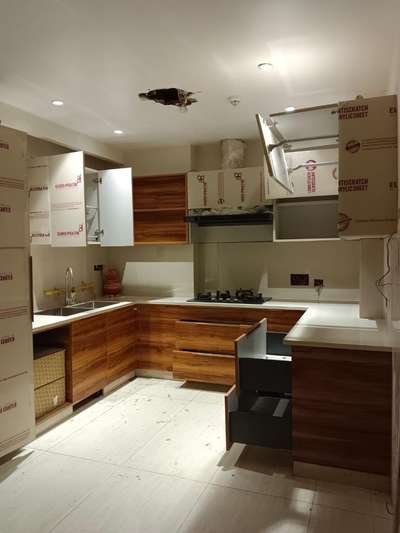 Work done within 8 days
proper shining with finest finishing
 #wooden #ModularKitchen #Modularfurniture #yourselectioninteriors