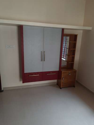 ചിതലിൽ നിന്നും നനവിൽ നിന്നും WARDROBES സംരക്ഷണം