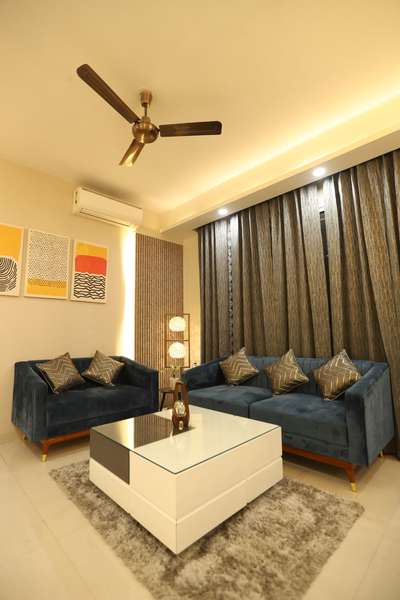 #LivingroomDesigns  #modernhouses  #mahagunmirabella  #noidainterior  #dreamzcreatorz