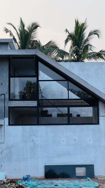 The window definition ❤️

 #Kannur #working@kannur  #kannurconstruction #SteelWindows #onsitefabrication #WindowGlass