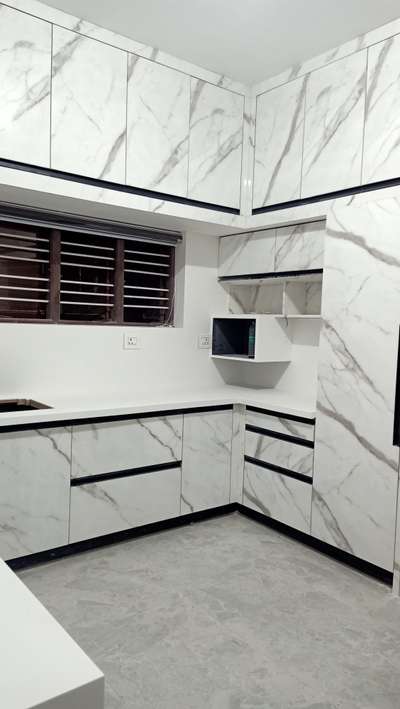 #corian  #coriantop  #LargeKitchen  #LShapeKitchen  #KitchenCabinet  # #KitchenRenovation