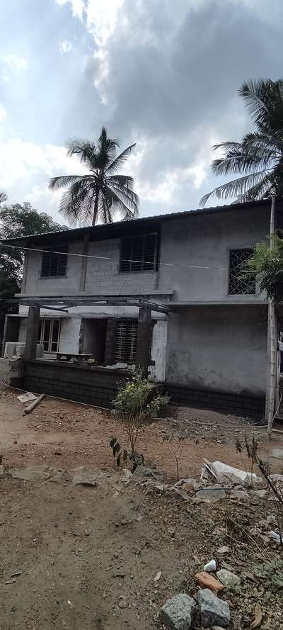 AAC weightless brick work on first floor.

Area : 874sqft

Amount : 9.87lakhs

site : Kollam