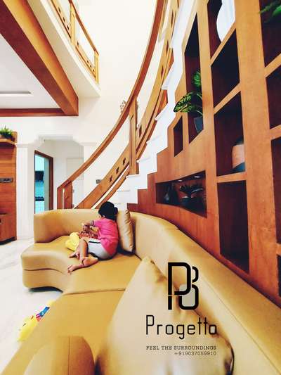 #InteriorDesigner #GlassHandRailStaircase #nichedesign #Architectural&Interior..
@progettodesigns9037059910