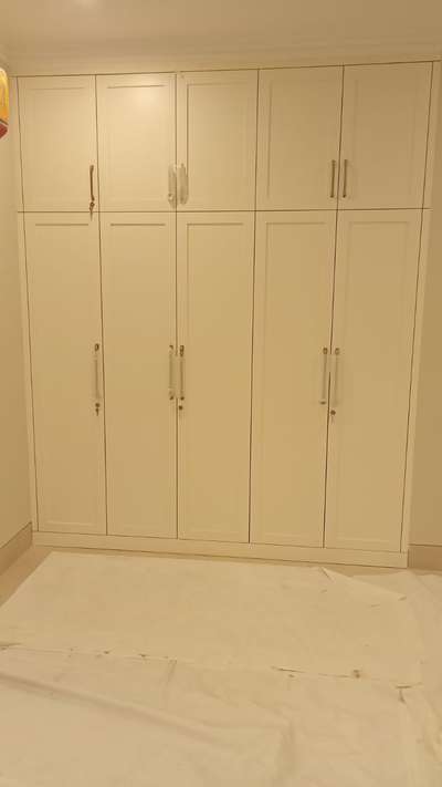 #WardrobeDesigns 
 #ModularKitchen 
 #modularwardrobe  #InteriorDesigner 

wardrobe in classic design pu finish made by team KitchenMate in gurgaon
cont. 9891989836