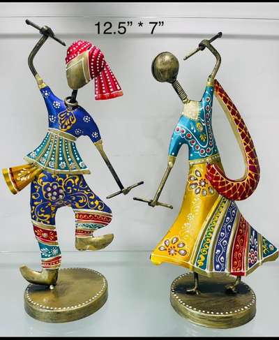 wrapxo brings you the gujarati dancing  dancing couple of 
...
#wrapxo
#dancingcouple
#homedecor