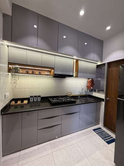 #ModularKitchen  #modularkitchendesign  #modularkitchen   #KitchenCabinet  #KitchenInterior  #KitchenRenovation  #KitchenInterior  #OpenKitchnen