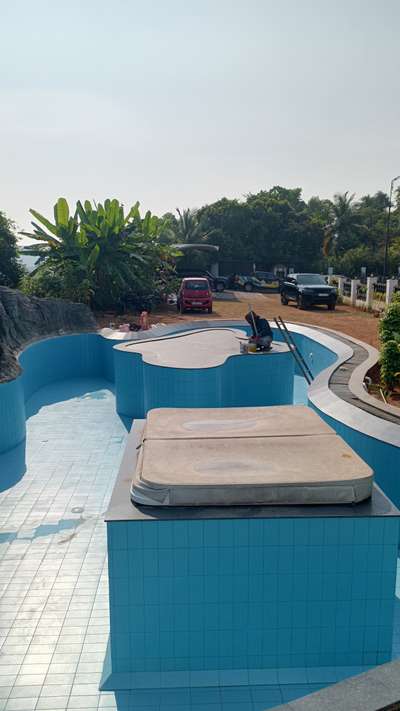 Work is ongoing at Boche’s villa.
 #WaterProofings  #WaterProofing  #leakproof  #swimmingpoolwork