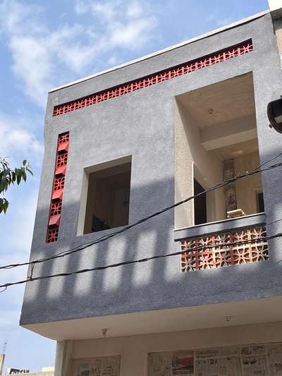 #Minimalistic #architecturedesigns 
Size : 13’x30’